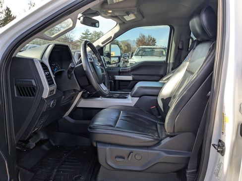 Used 2020 Ford F350 Lariat w/ Lariat Value Package image 17