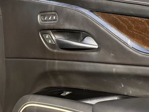 Used 2023 Cadillac Escalade Sport Platinum w/ LPO, Floor Liner Package image 31