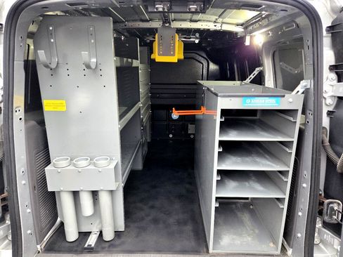 Used 2021 Ford Transit Connect XLT image 26