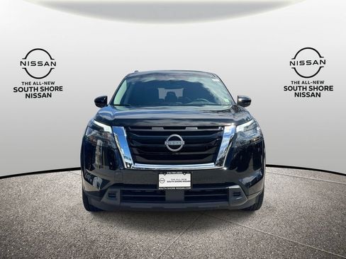Used 2025 Nissan Pathfinder SV AWD/4WD image 2