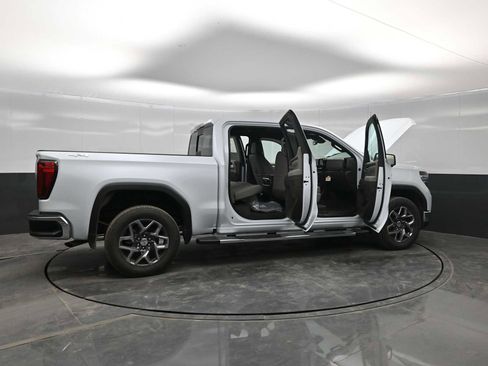 New 2026 GMC Sierra 1500 SLT w/ SLT Premium Plus Package image 40