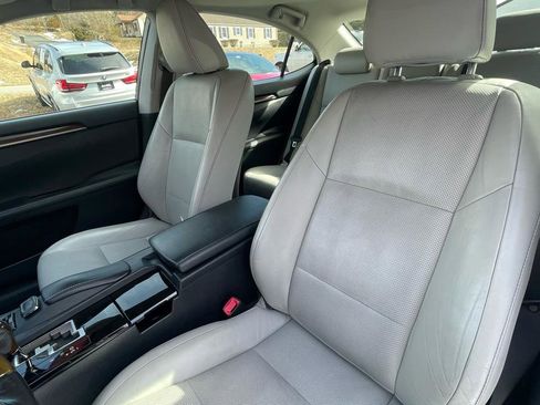 Used 2015 Lexus ES 350 w/ Luxury Package image 17