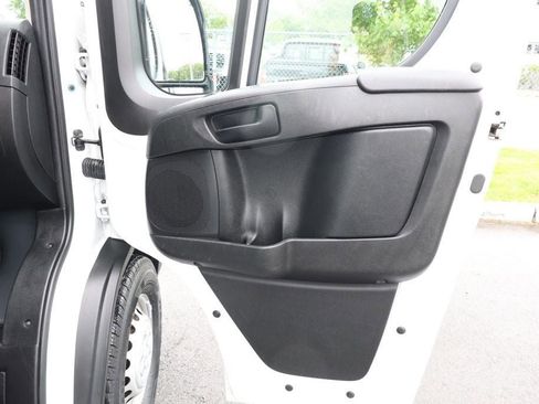 Used 2025 RAM ProMaster 2500 w/ Convenience Group FWD image 24