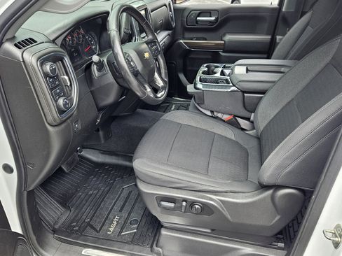 Used 2021 Chevrolet Silverado 1500 LT AWD/4WD image 13