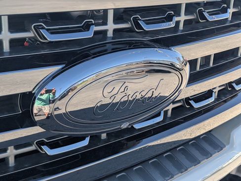 New 2026 Ford F250 XLT w/ XLT Premium Package image 6