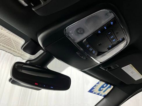 Used 2019 Jeep Grand Cherokee High Altitude AWD/4WD image 22