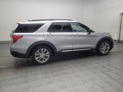 Used 2021 Ford Explorer XLT w/ Equipment Group 202A RWD image 10