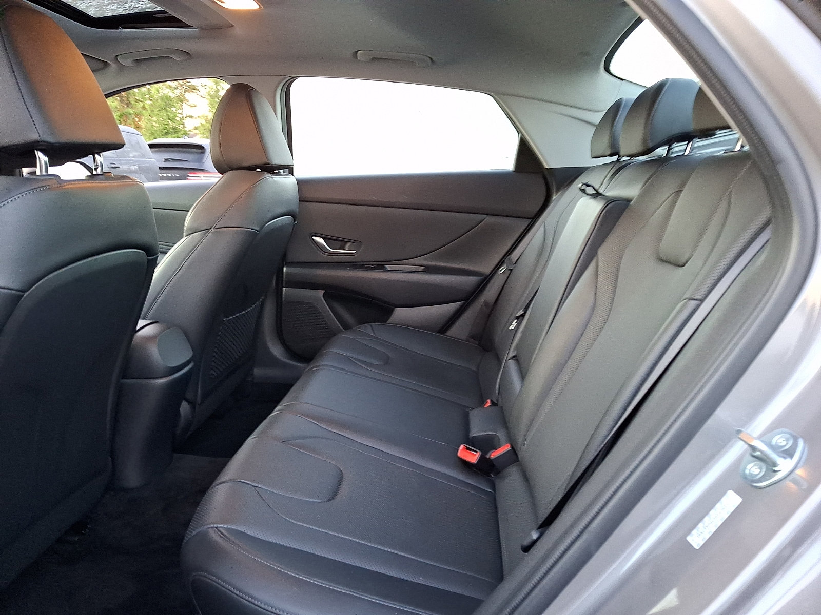Certified 2023 Hyundai Elantra Limited FWD image 10