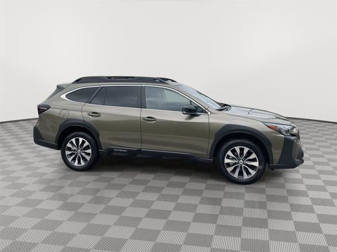 Certified 2025 Subaru Outback Limited AWD/4WD image 2