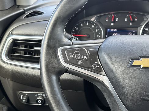 Used 2023 Chevrolet Equinox LT FWD image 19