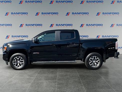 Used 2022 GMC Canyon AT4 AWD/4WD image 2
