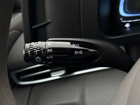 Used 2024 Hyundai Elantra SE image 24