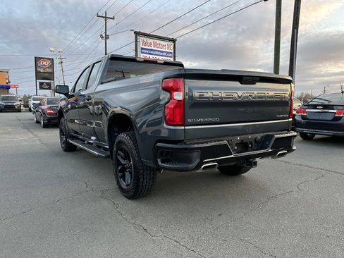 Used 2020 Chevrolet Silverado 1500 Custom Trail Boss w/ Custom Convenience Package image 4