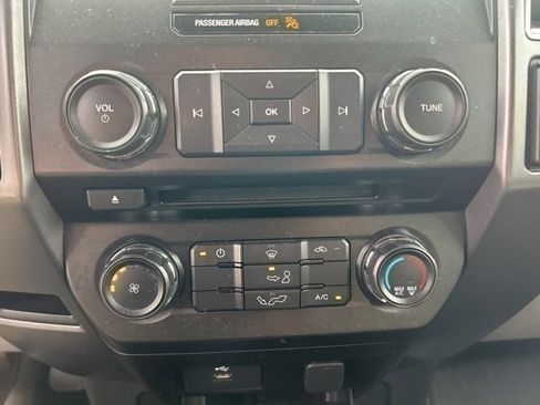 Used 2017 Ford F150 XLT image 10