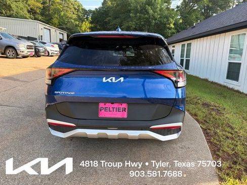 Certified 2024 Kia Sportage EX FWD image 10