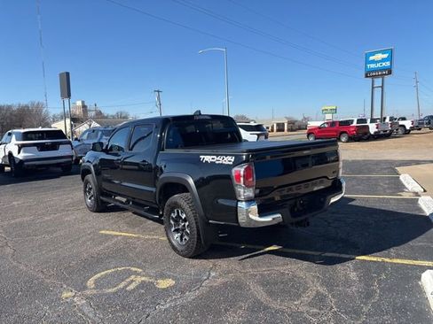 Used 2022 Toyota Tacoma TRD Off-Road image 5