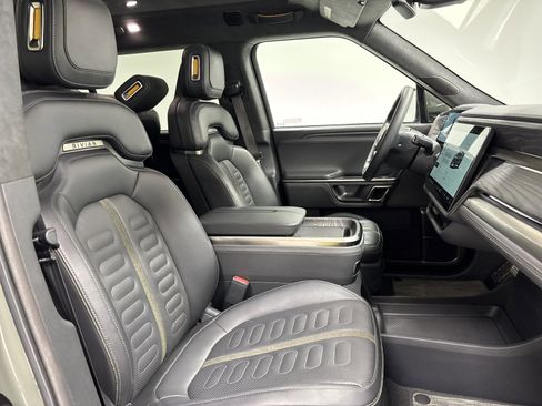 Used 2022 Rivian R1S Launch Edition image 24