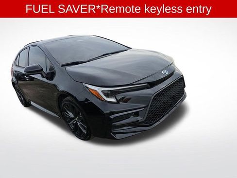 Used 2023 Toyota Corolla SE image 3