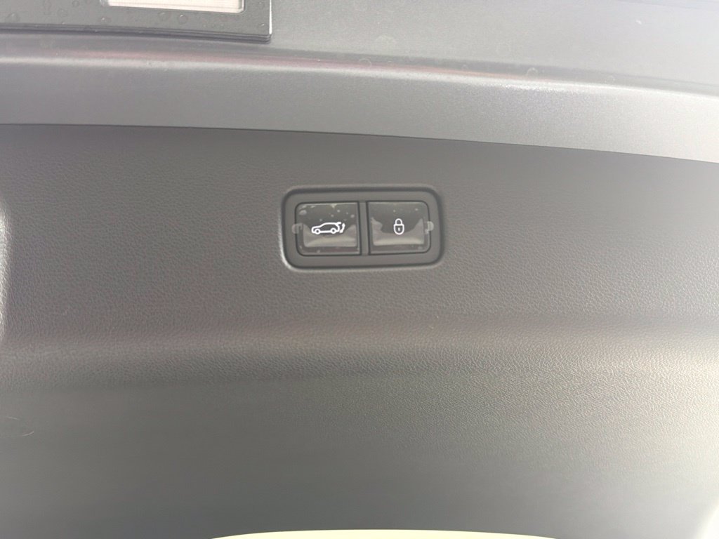 New 2027 Genesis GV70 2.5T Select AWD/4WD image 28
