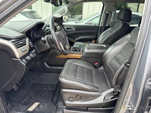 Used 2020 GMC Yukon Denali w/ Denali Ultimate Package AWD/4WD image 12