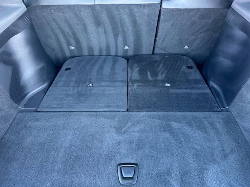 Used 2018 Tesla Model X 75D image 19