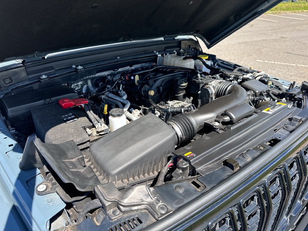Used 2024 Jeep Gladiator Sport AWD/4WD image 22