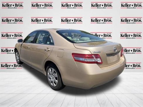 Used 2011 Toyota Camry LE w/ Fleet Convenience Pkg FWD image 5
