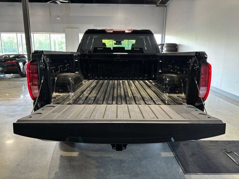 Used 2023 GMC Sierra 1500 Pro w/ Pro Value Package AWD/4WD image 7