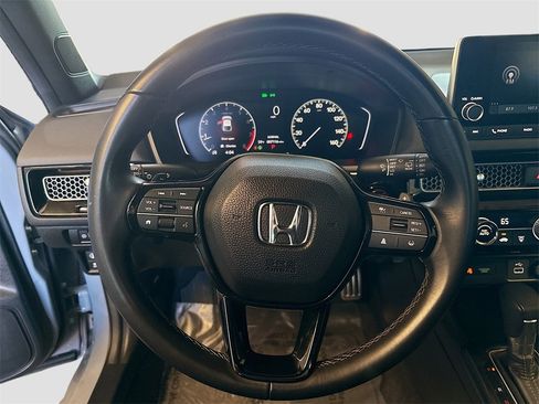 Used 2024 Honda Civic Sport image 11