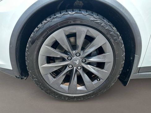 Used 2018 Tesla Model X 75D AWD/4WD image 10