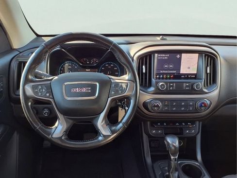 Certified 2022 GMC Canyon AT4 w/ Trailering Package AWD/4WD image 4
