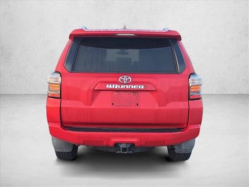 Used 2017 Toyota 4Runner SR5 RWD image 4