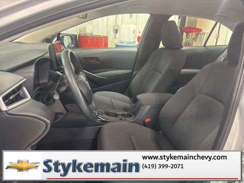 Used 2024 Toyota Corolla LE image 35
