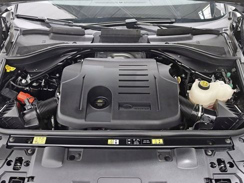 Used 2025 Land Rover Range Rover Sport Dynamic SE image 41