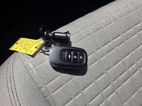 Certified 2025 Honda HR-V LX image 17