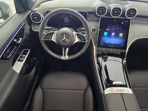 New 2026 Mercedes-Benz GLC 300 image 10
