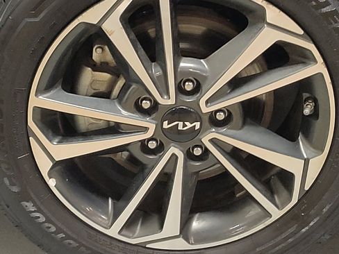 Used 2023 Kia Forte LXS FWD image 31