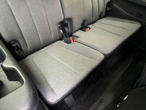 Used 2025 Hyundai Palisade SE FWD image 39