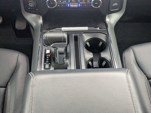 Used 2022 Ford F150 Lariat w/ Equipment Group 502A High AWD/4WD image 19