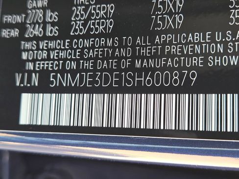 Used 2025 Hyundai Tucson Limited image 12