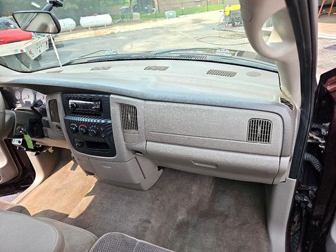 Used 2005 Dodge Ram 2500 Truck SLT w/ Quad Cab Big Horn Value Group image 18