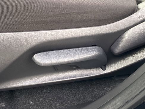 Certified 2025 Toyota RAV4 LE image 28