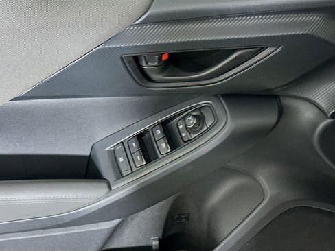 Used 2024 Subaru Crosstrek 2.0i Premium image 15