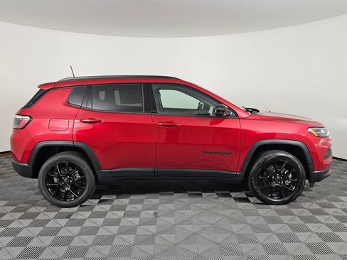 New 2026 Jeep Compass Latitude AWD/4WD image 3