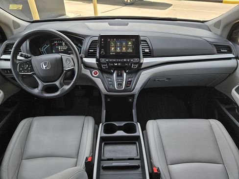 Used 2024 Honda Odyssey EX-L image 9