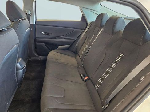 Certified 2024 Hyundai Elantra SEL FWD image 24