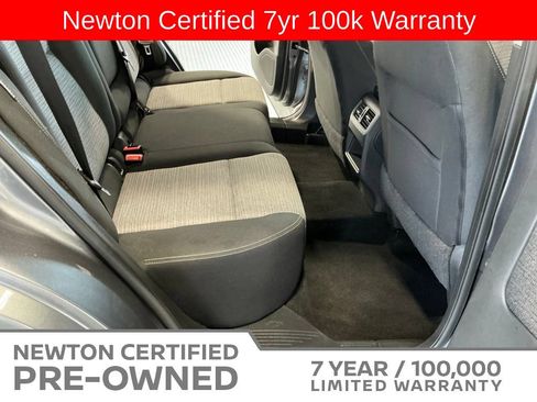 Used 2021 Nissan Rogue S FWD image 16