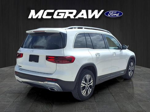 Used 2025 Mercedes-Benz GLB 250 w/ Exclusive Package image 5