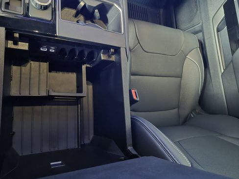 New 2026 Toyota Tundra Limited AWD/4WD image 29