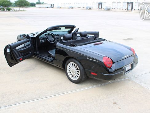 Used 2004 Ford Thunderbird RWD image 8
